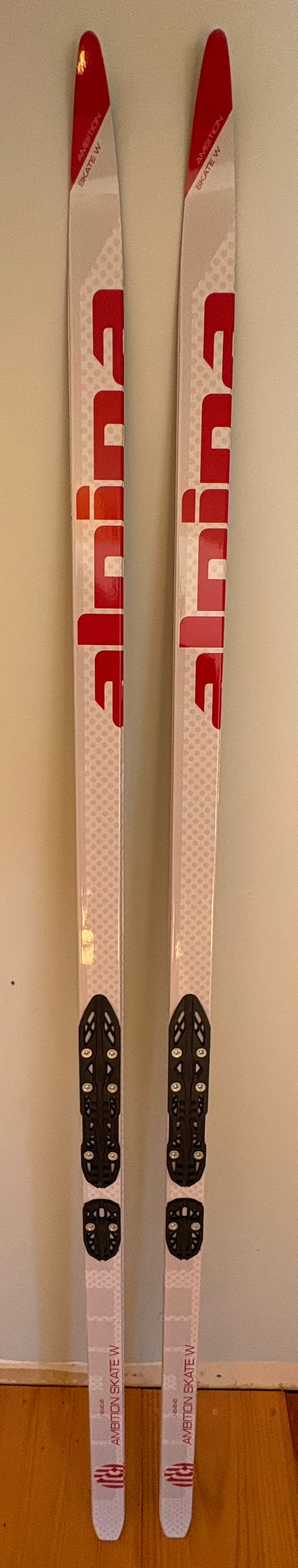 Alpina Ambition W skate skis