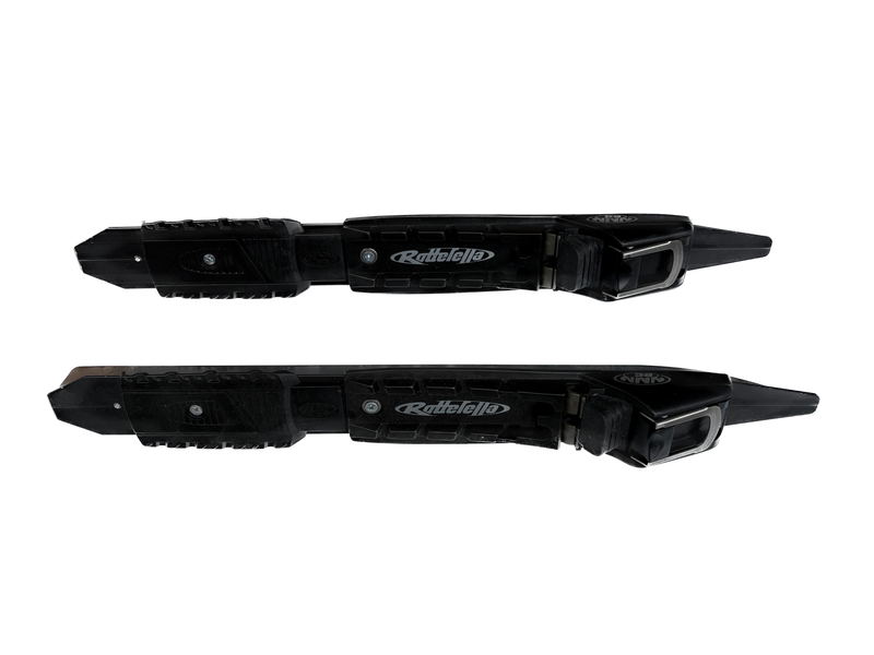 Load image into Gallery viewer, Almgrens Vintage Nordic Skates w/BC bindings
